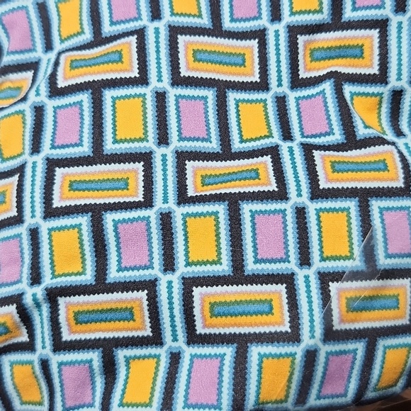 LULAROE LLR OS Patterned Buttery Soft Legging One Size - Picture 1 of 1